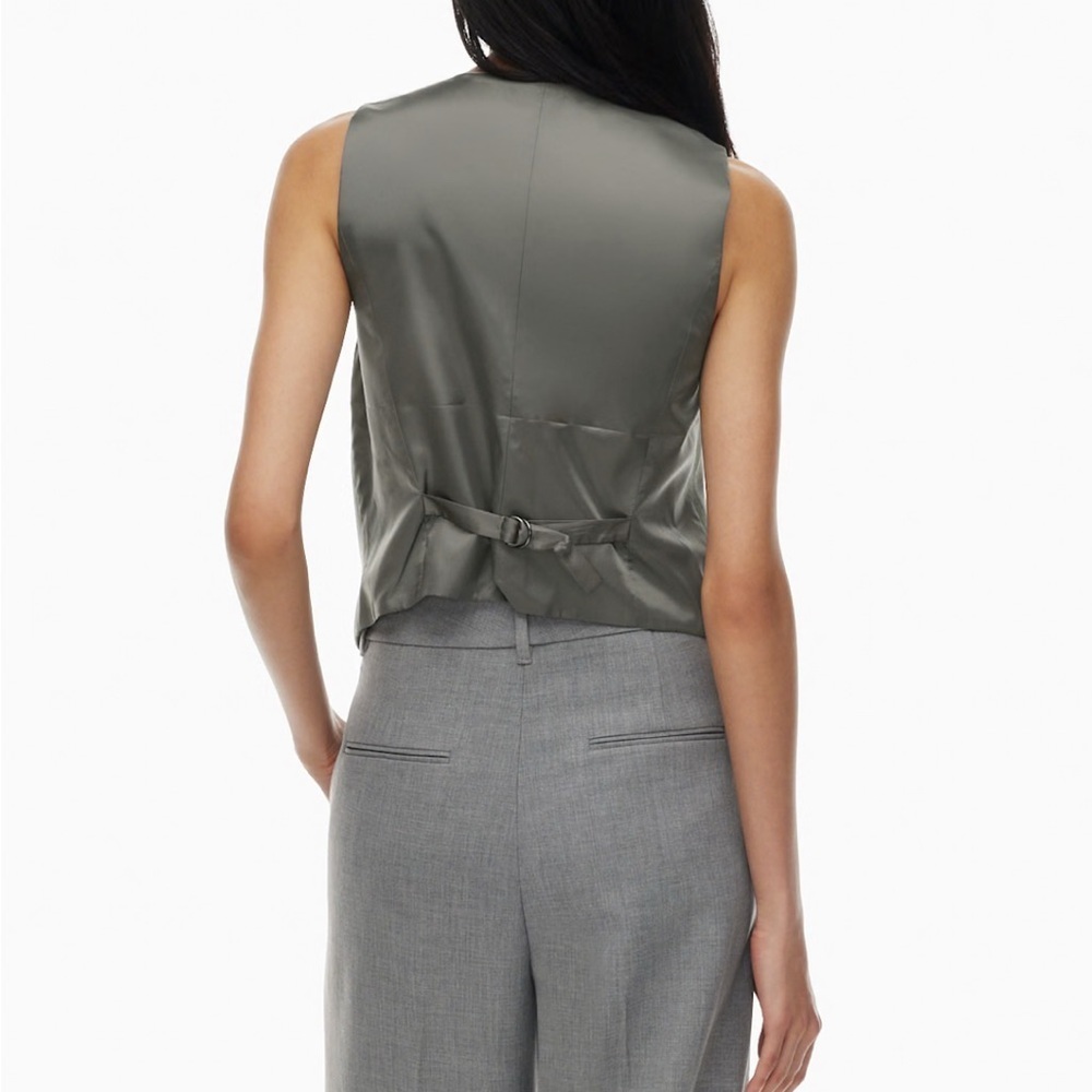 Aritzia Wilfred Pecini Vest - Picture 2 of 2